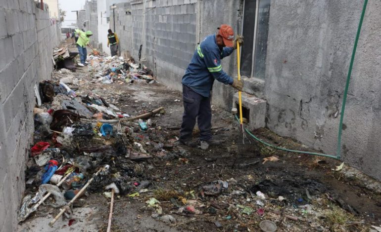 Van contra los vecinos ‘cochinones’