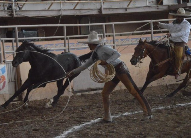 Rendirán charros homenaje  a Macario González