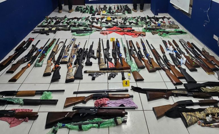 Decomisan 116 armas en Piedras Negras; iban a manos criminales