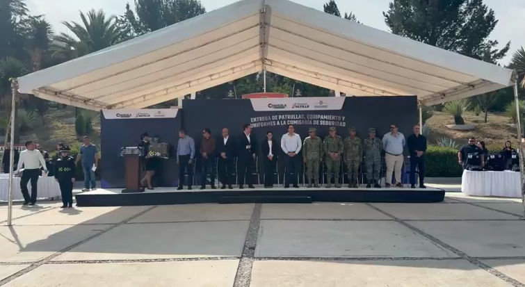Saltillo refuerza su seguridad: entregan patrullas, equipamiento y uniformes