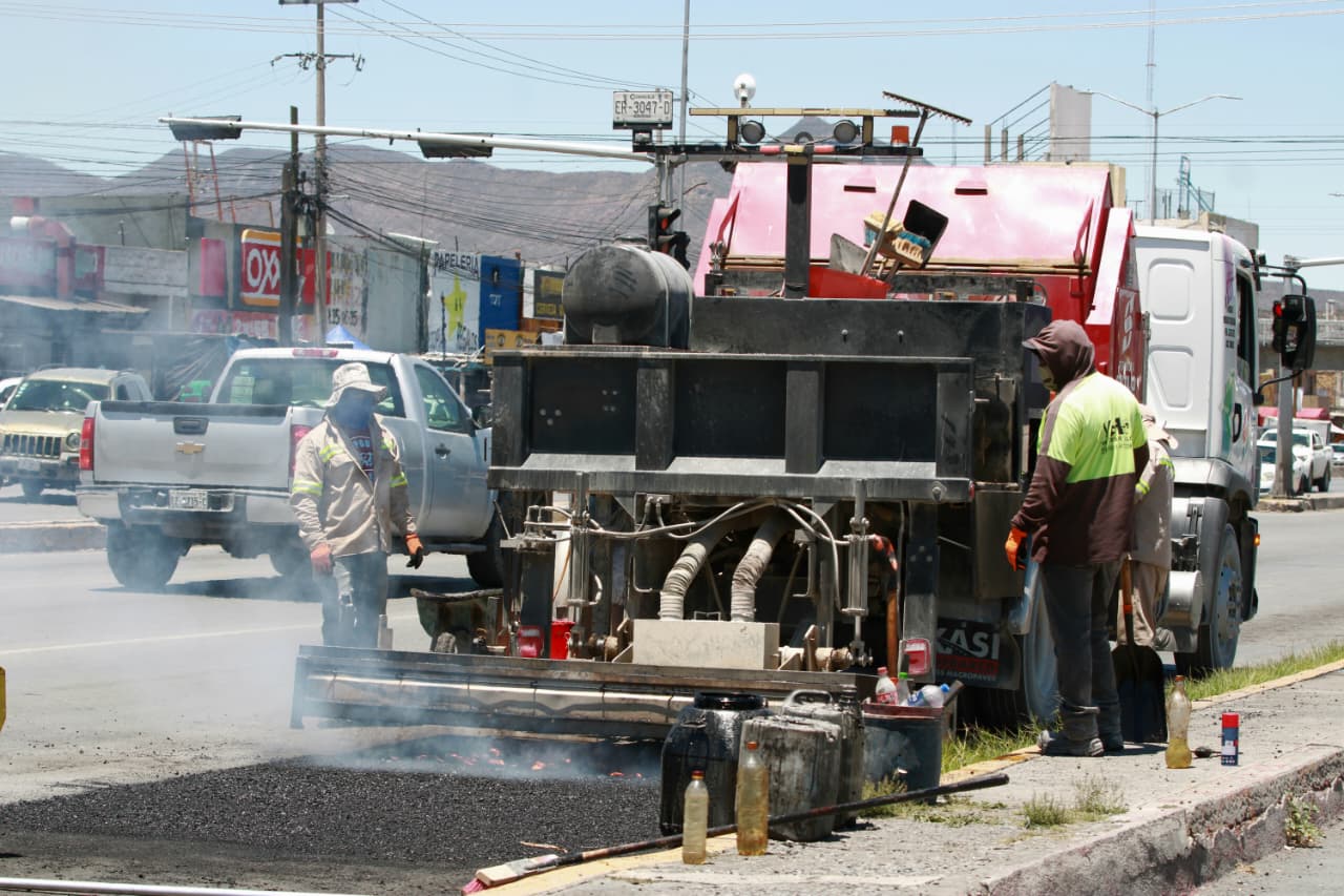 Avanza rehabilitación de pavimento en distintos sectores de Saltillo