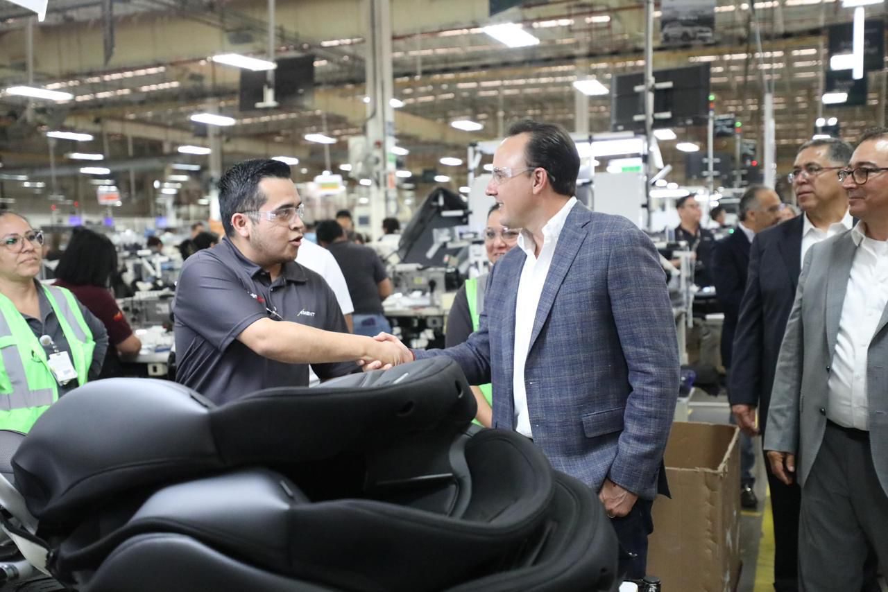 Anuncian 1,500 empleos de Adient Technotrim para la región Centro