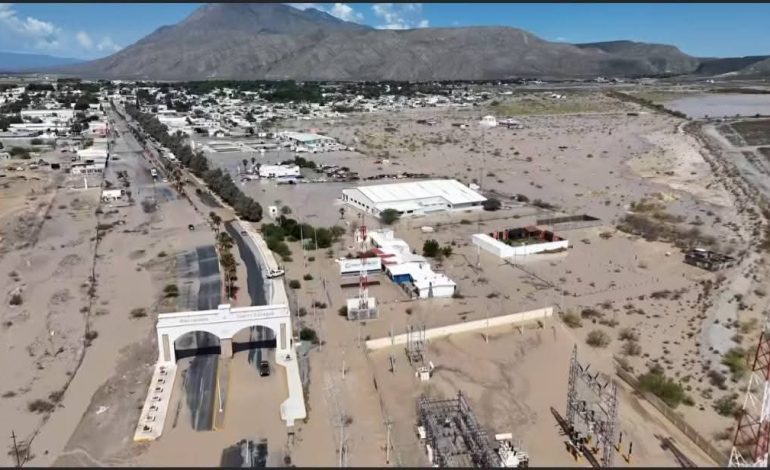 Lluvias inundan y dejan sin luz a Cuatro Ciénegas