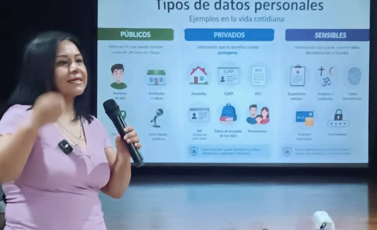 Capacitan en protección digital a periodistas y defensores