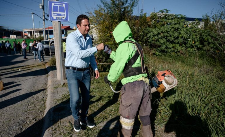 Supervisa Javier Díaz programa “Aquí Andamos”, en atención a daños por las lluvias