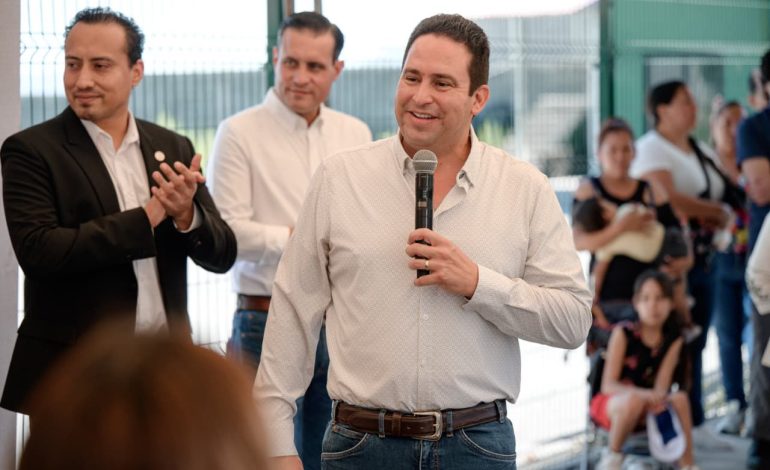 Entrega Javier Díaz rehabilitación en tramo de Otilio González