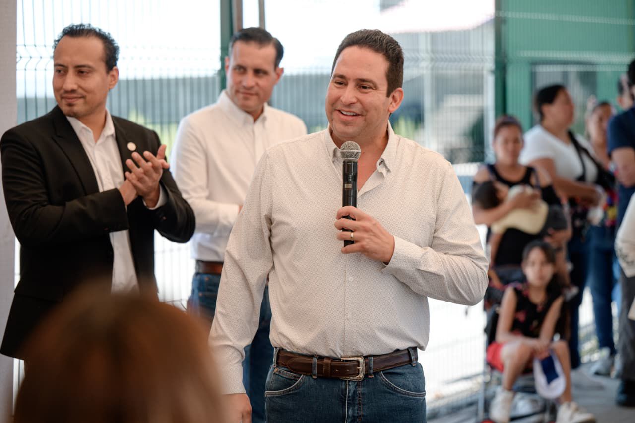 Entrega Javier Díaz rehabilitación en tramo de Otilio González