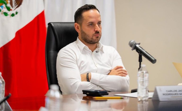 Menera vs Jacobo: guerra de acusaciones