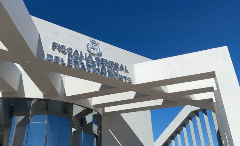 Cae médico de PN acusado de violación