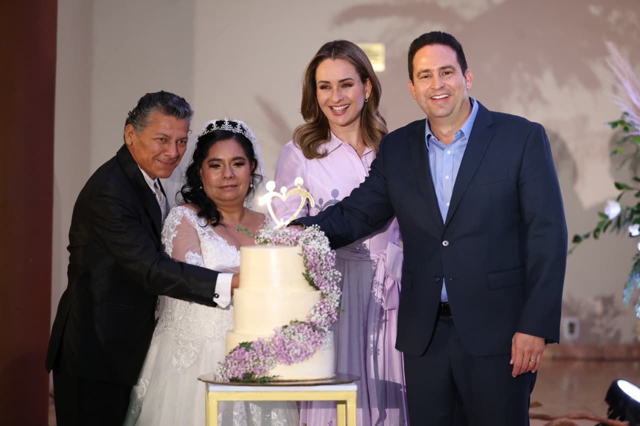 51 parejas dieron el sí en las Bodas Comunitarias 2026 de DIF Saltillo