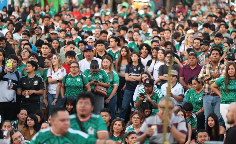 Miles asisten al Futfest Saltillo para apoyar a la selección Mexicana