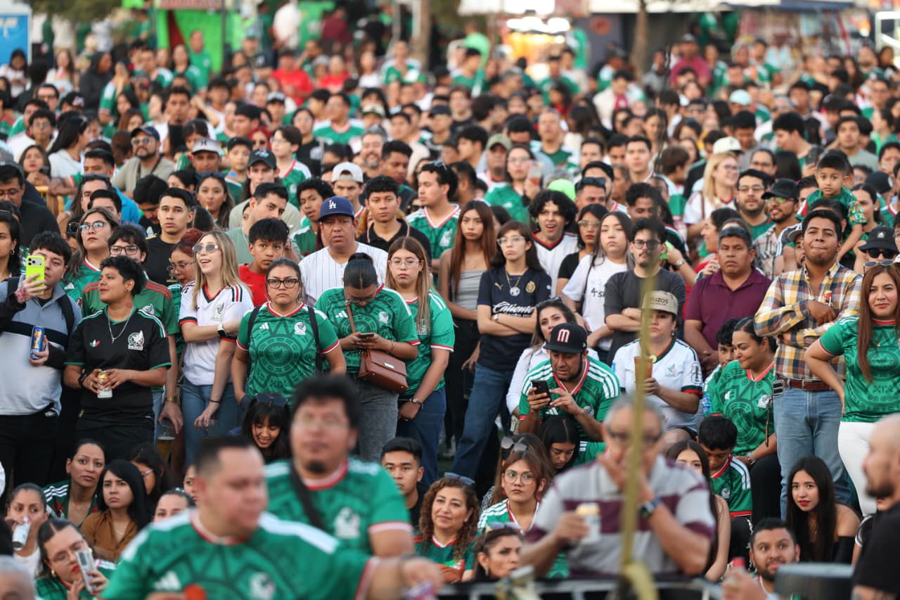 Miles asisten al Futfest Saltillo para apoyar a la selección Mexicana