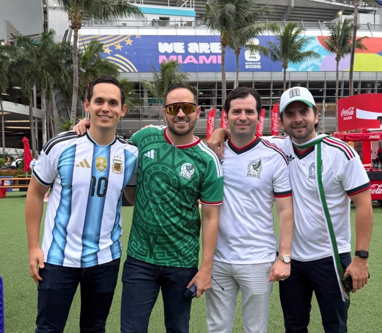 Se va Jacobo de “gira”… y aparece en el Mundial