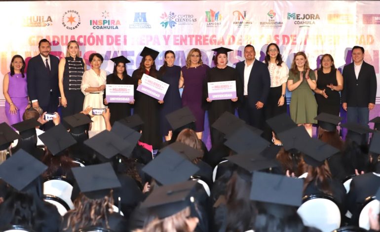 Con ‘Mujeres echadas pa’delante’, miles en Coahuila han terminado su prepa y cursan una carrera profesional