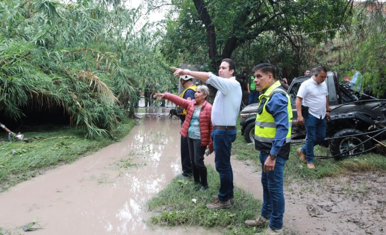 Supervisa Javier Díaz labores de atención tras intensas lluvias en Saltillo
