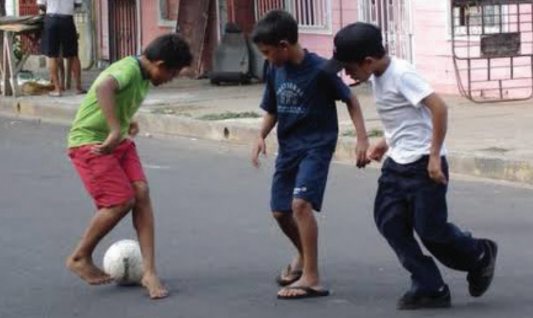 Atiende UNIF a diario casos de niños solos en viviendas
