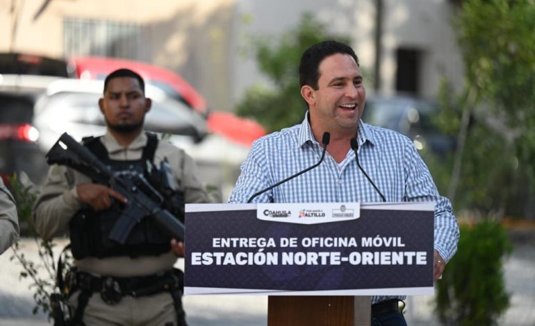 Más de 135 mil saltillenses participan en grupos de seguridad de WhatsApp: Javier Díaz