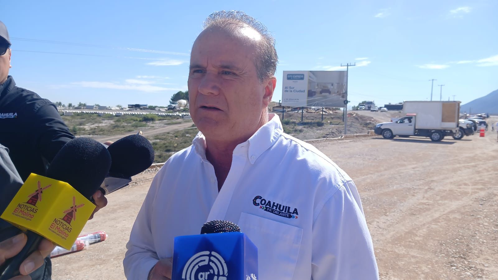 Tendrá carretera a Derramadero retornos y vueltas en U