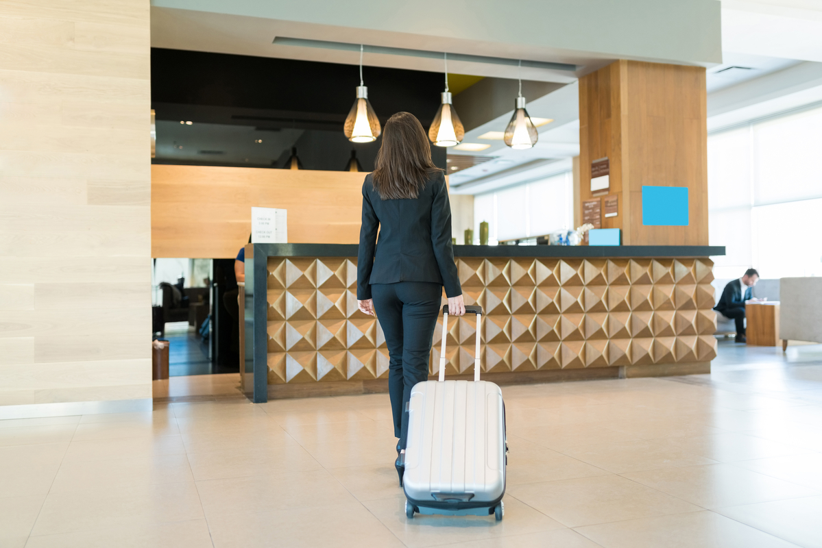Pide elegir hoteles en lugar de Airbnb