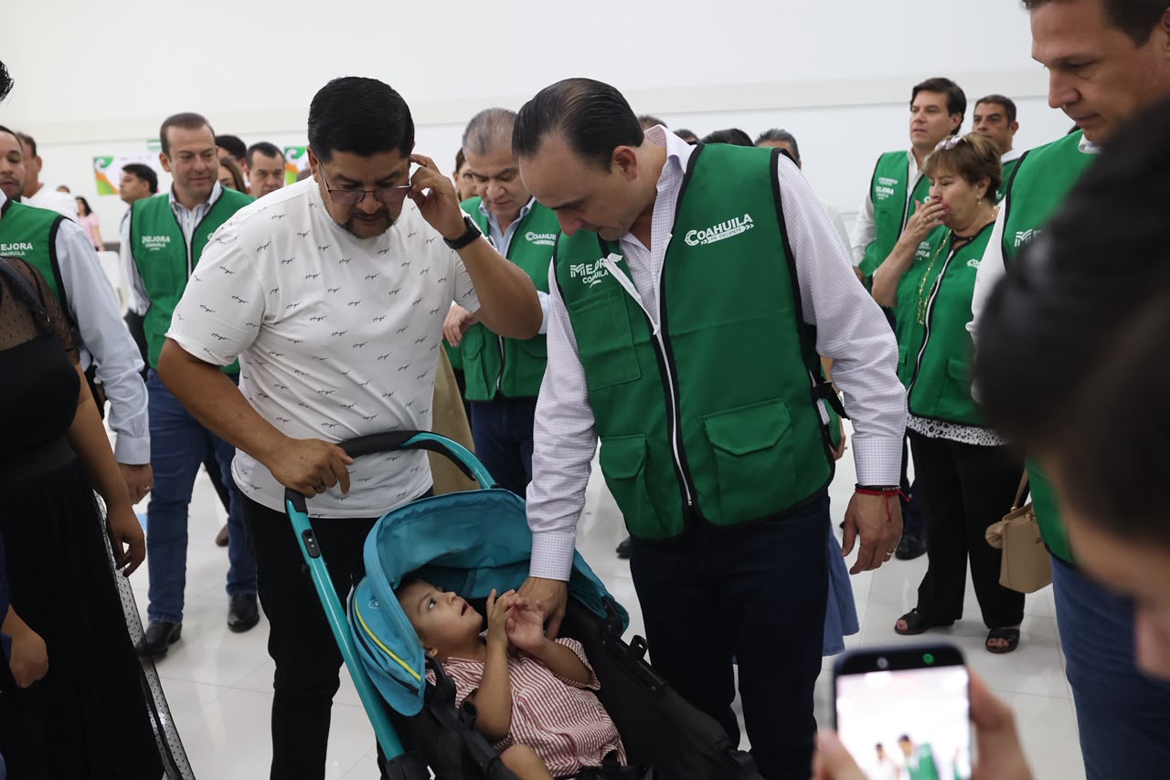 Seguimos entregando apoyos a nuestra gente con discapacidad: Manolo