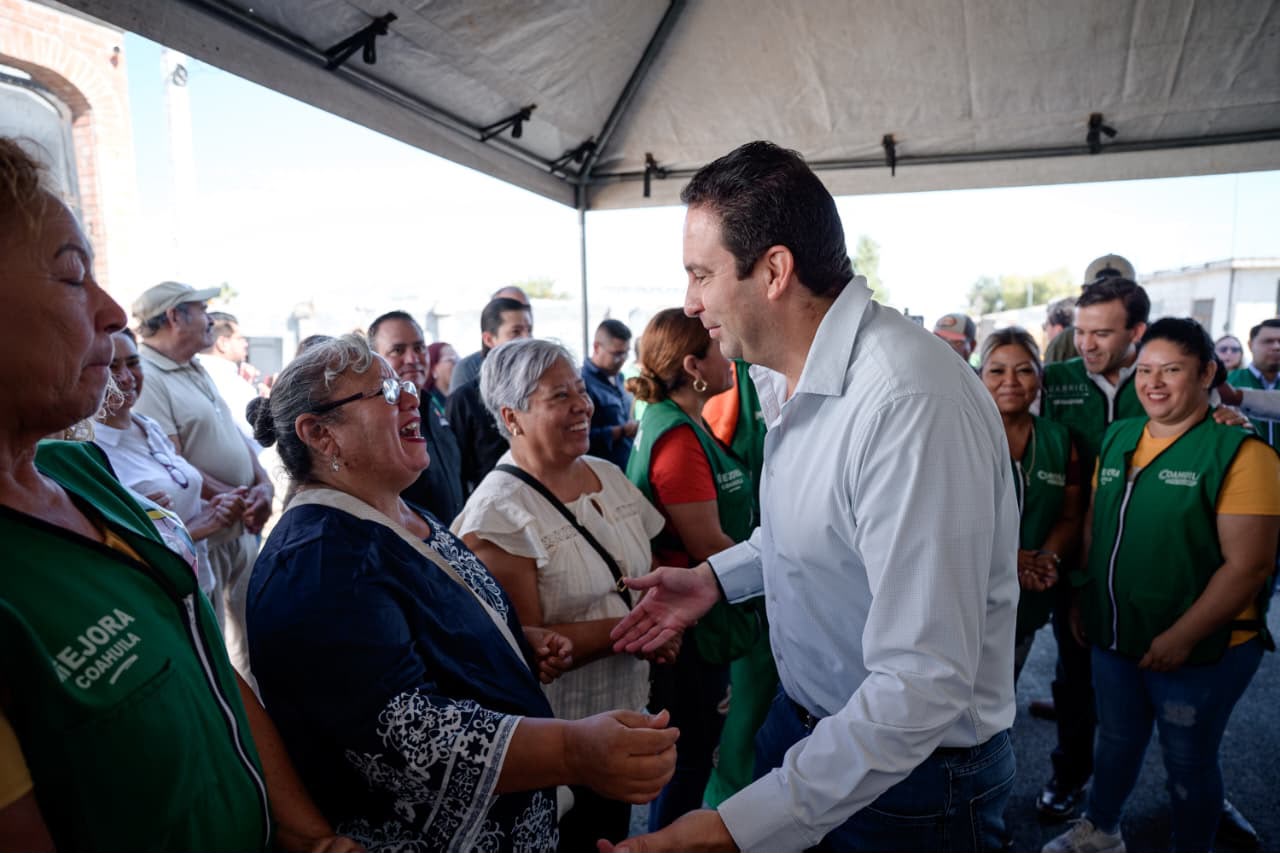 Lleva Javier Díaz obras sociales a todos los sectores de Saltillo