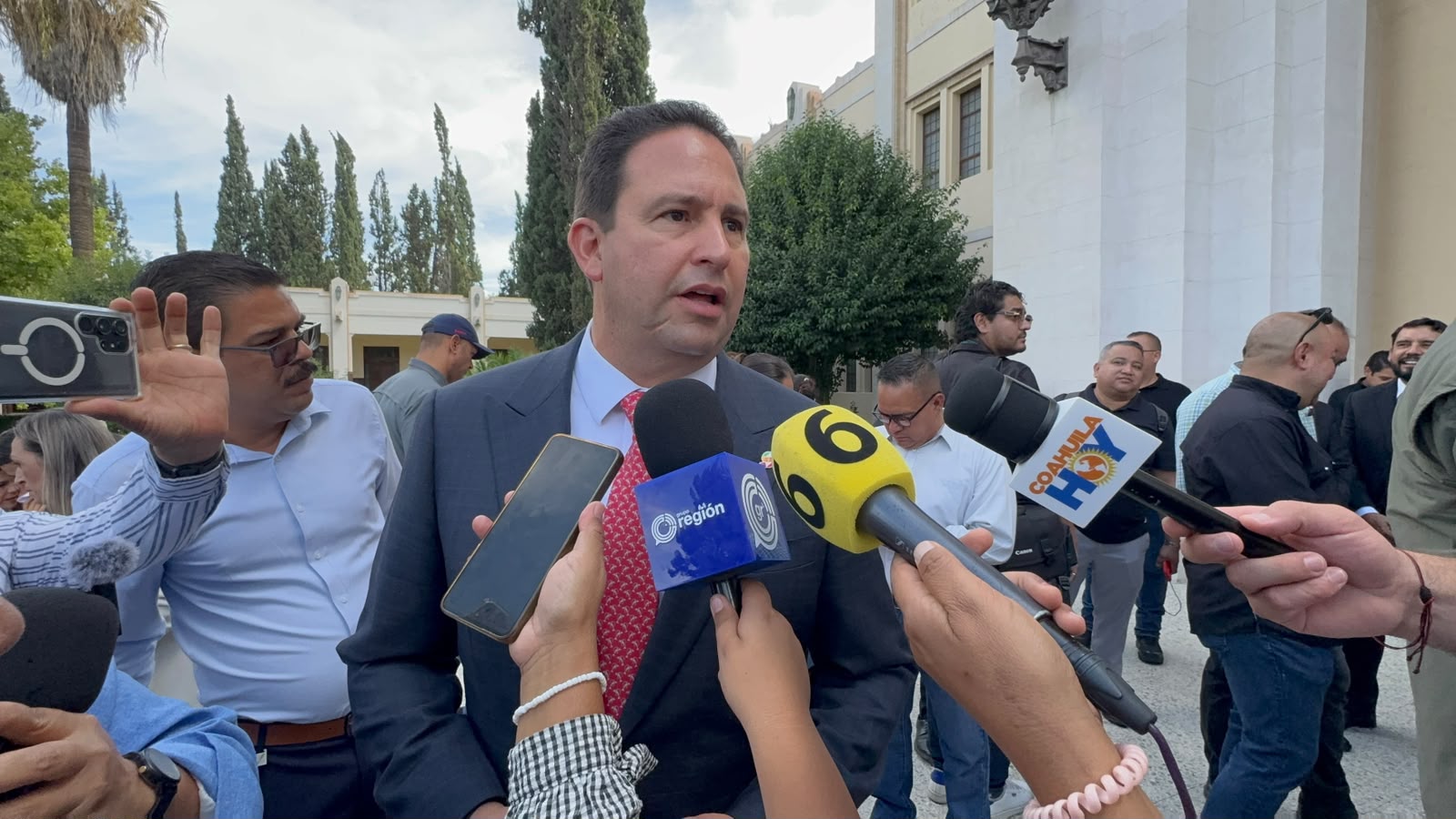 Invertirá CFE más recursos tras apagones de 100 horas: Díaz