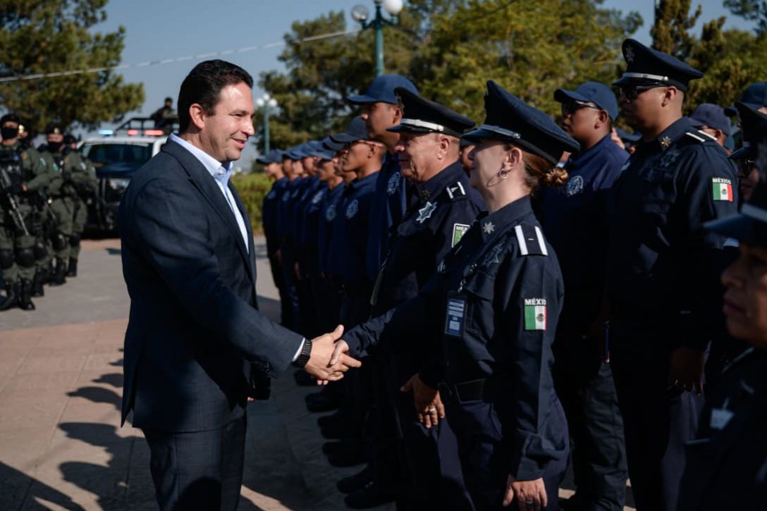 Anuncia Javier Díaz Infonavit para trabajadores de la Comisaría de Seguridad