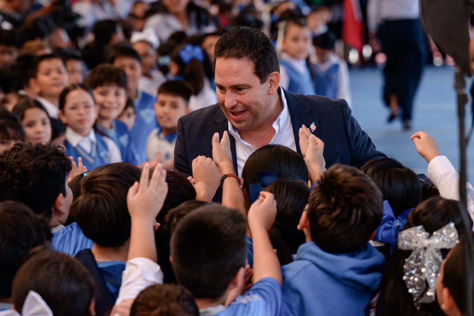 Con programas sociales fortalecemos el aprendizaje: Javier Díaz