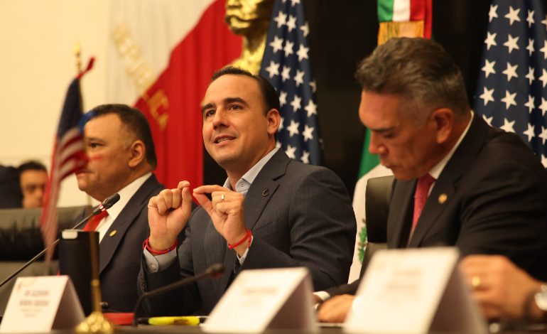 Presenta Gobernador Modelo Coahuila en el Senado de la República