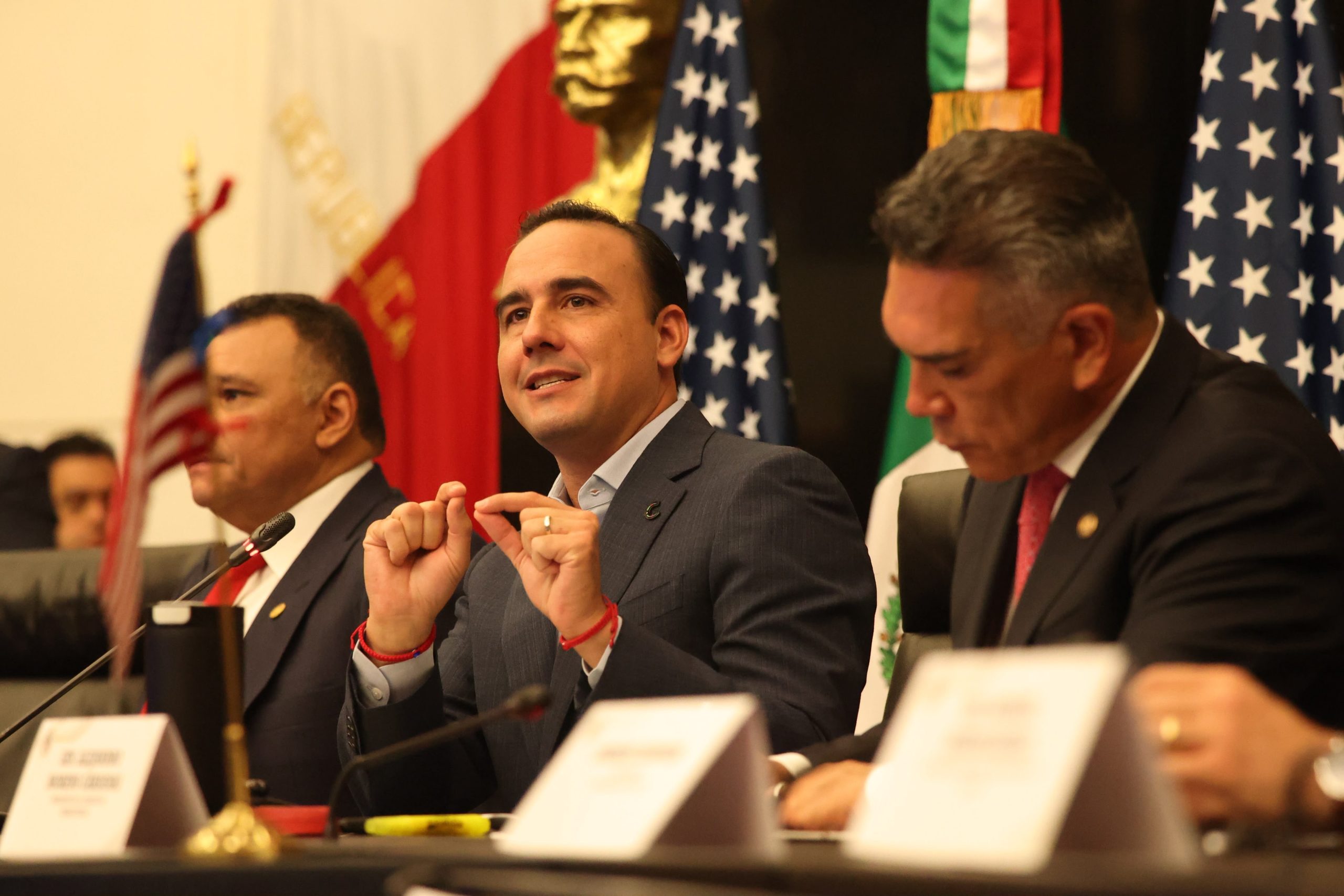 Presenta Gobernador Modelo Coahuila en el Senado de la República