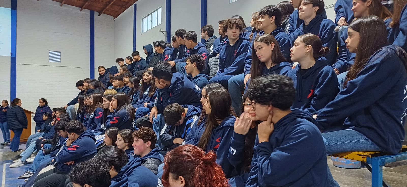Deja Simas a 800 estudiantes de PN sin clases