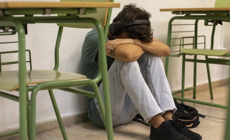 Aislamiento lleva a jóvenes al odio digital